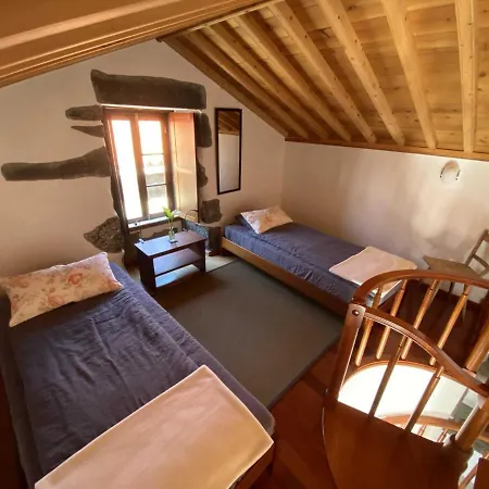 Nyaraló Quinta Perpetua, Casa Corvo